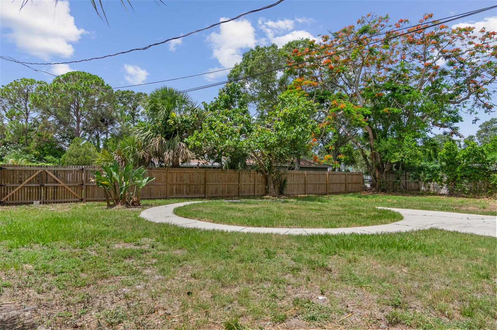 LAWRENCE PLACE - Residential