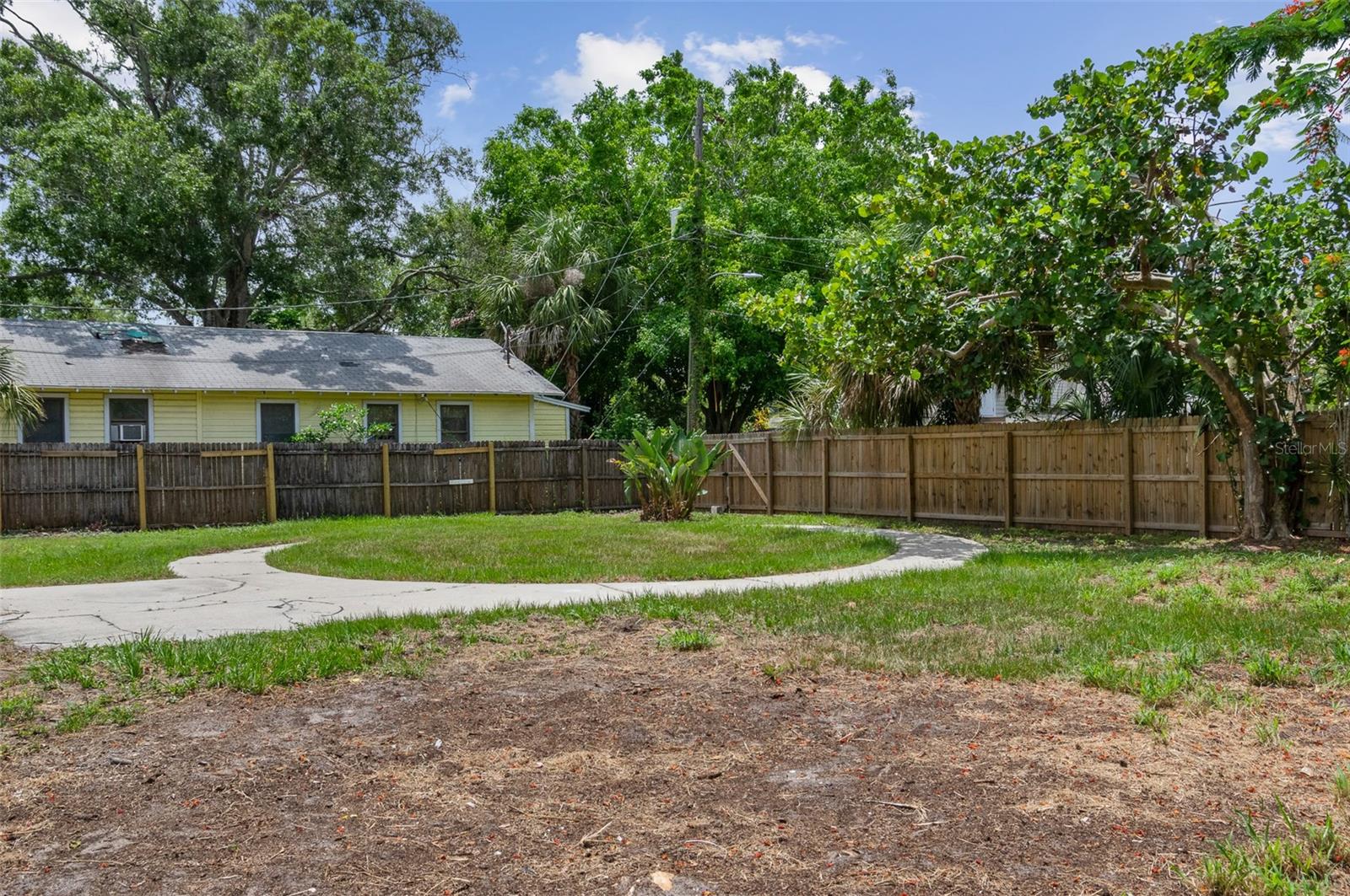 LAWRENCE PLACE - Residential