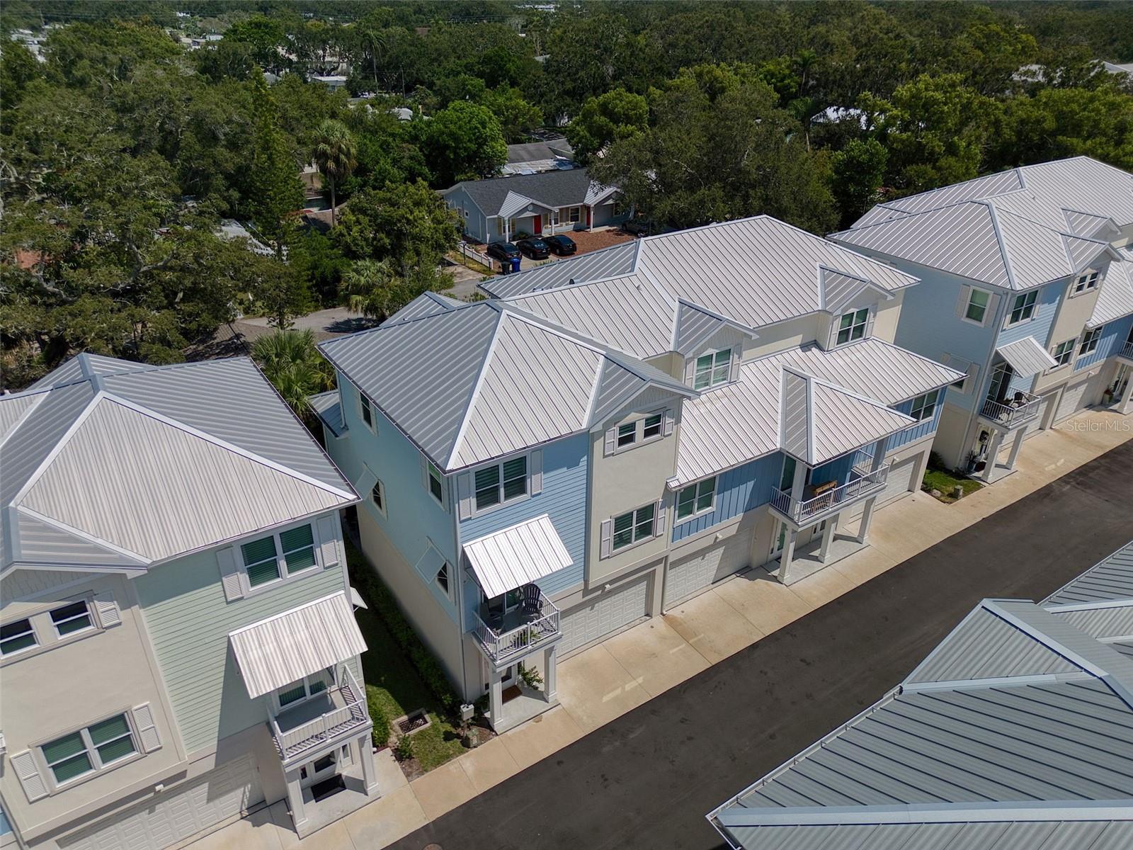 OAK BEND TWNHMS - Residential