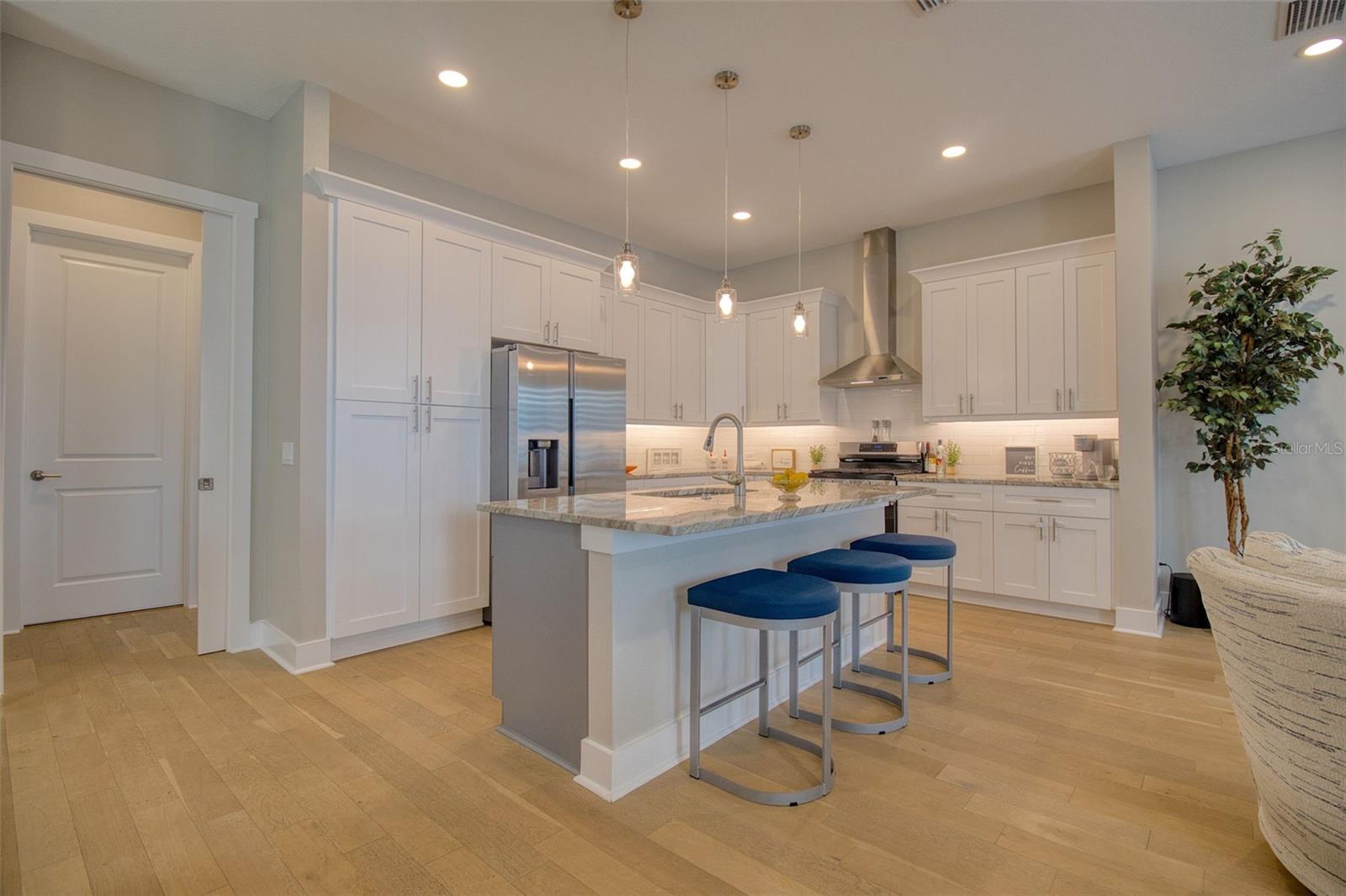 OAK BEND TWNHMS - Residential