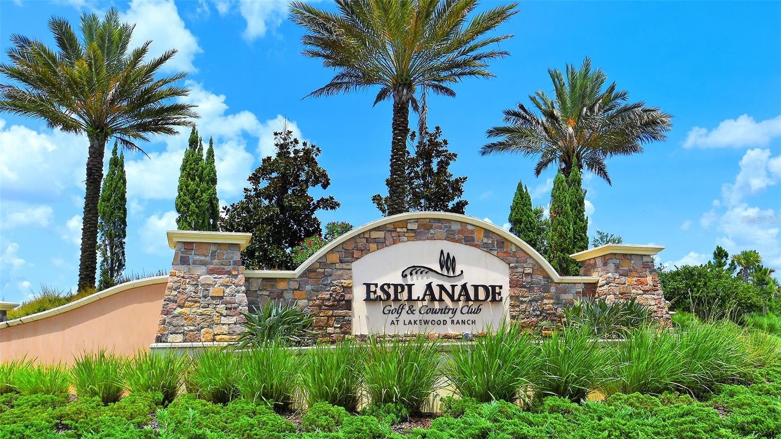 ESPLANADE PH VIII SUBPHASE A & B - Residential