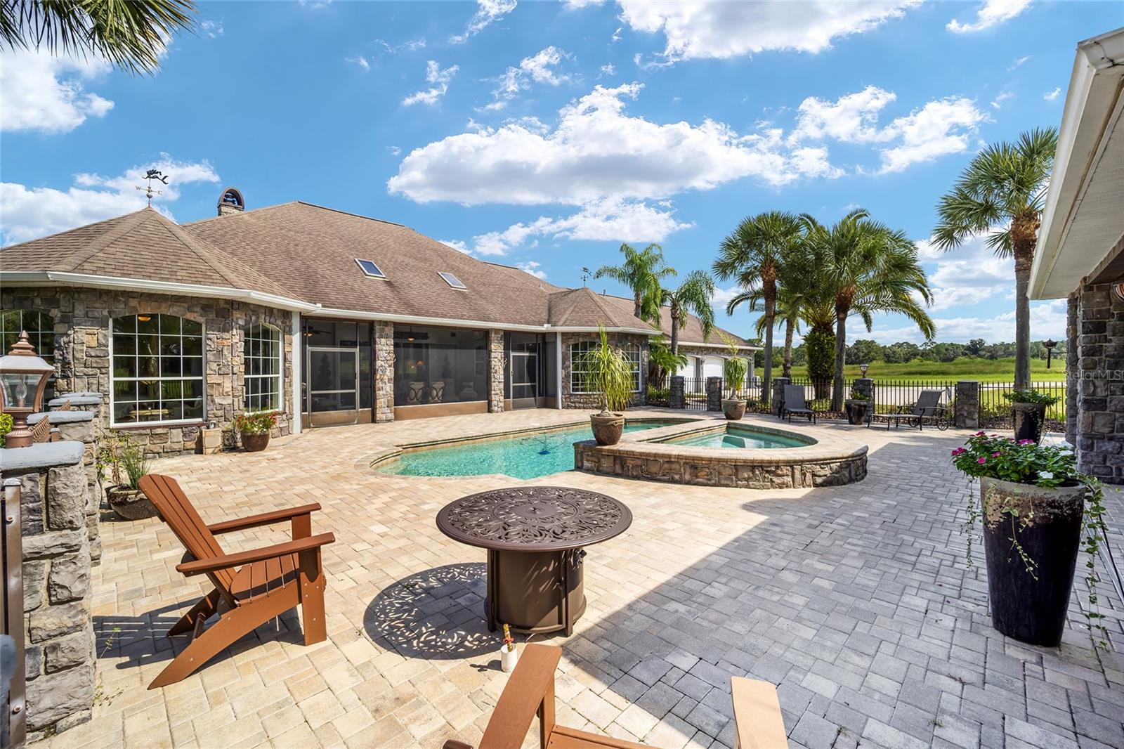 PINNACLE PARK - Farm