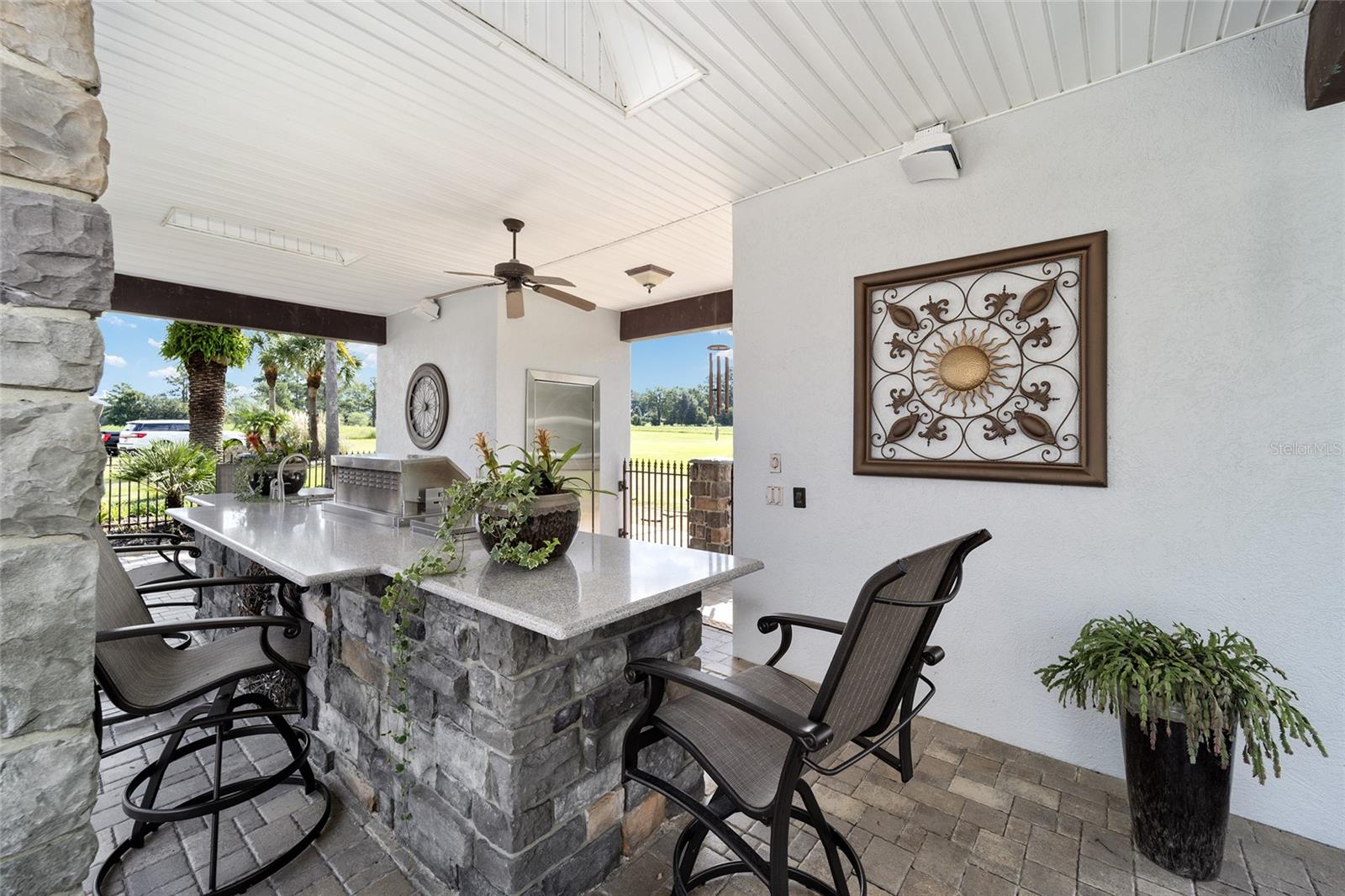 PINNACLE PARK - Farm