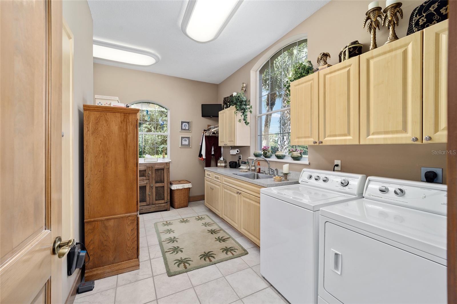 PINNACLE PARK - Farm