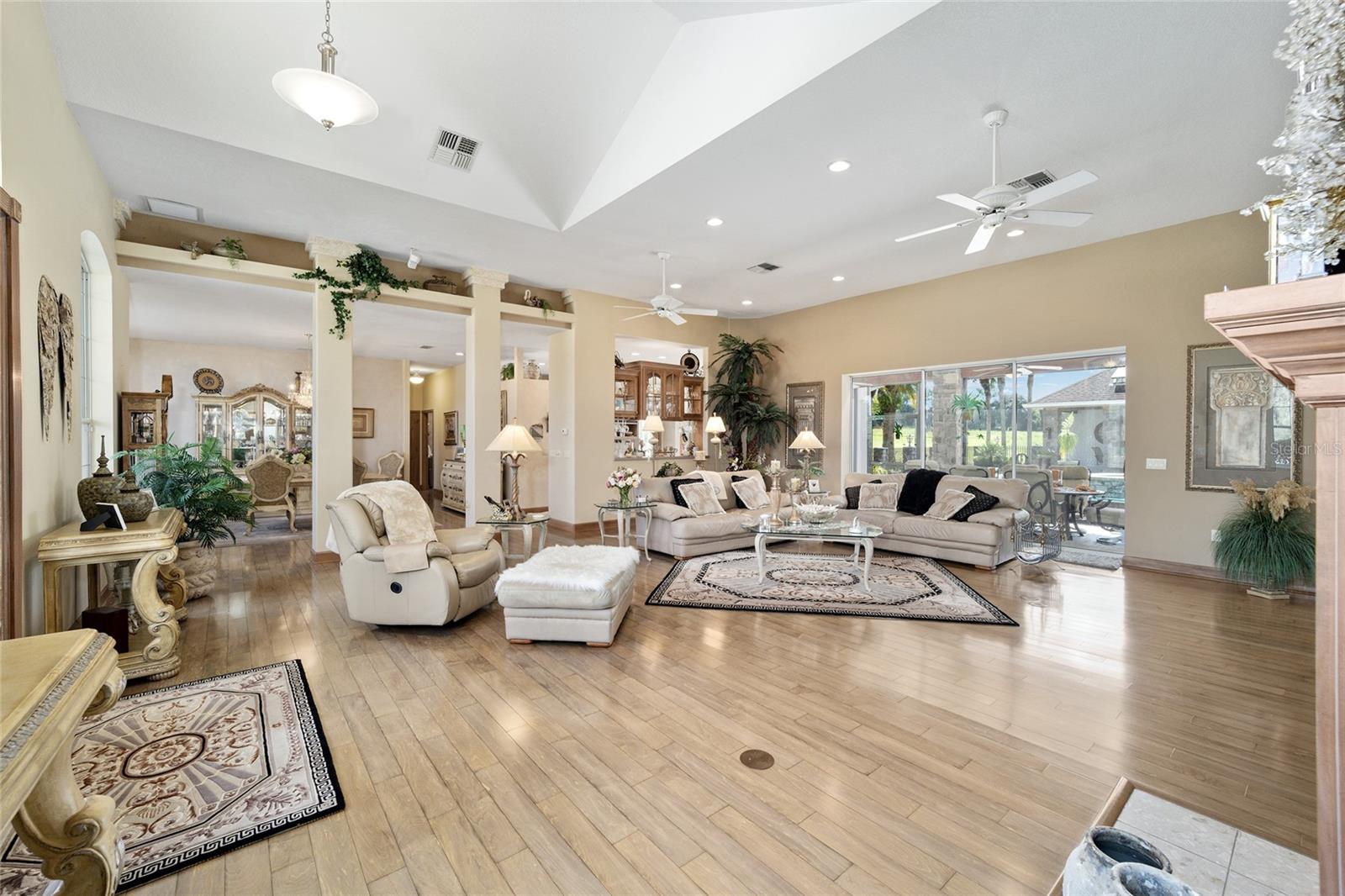 PINNACLE PARK - Farm