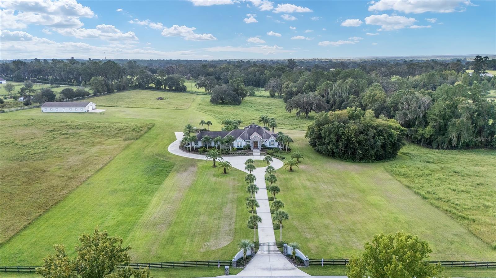 PINNACLE PARK - Farm