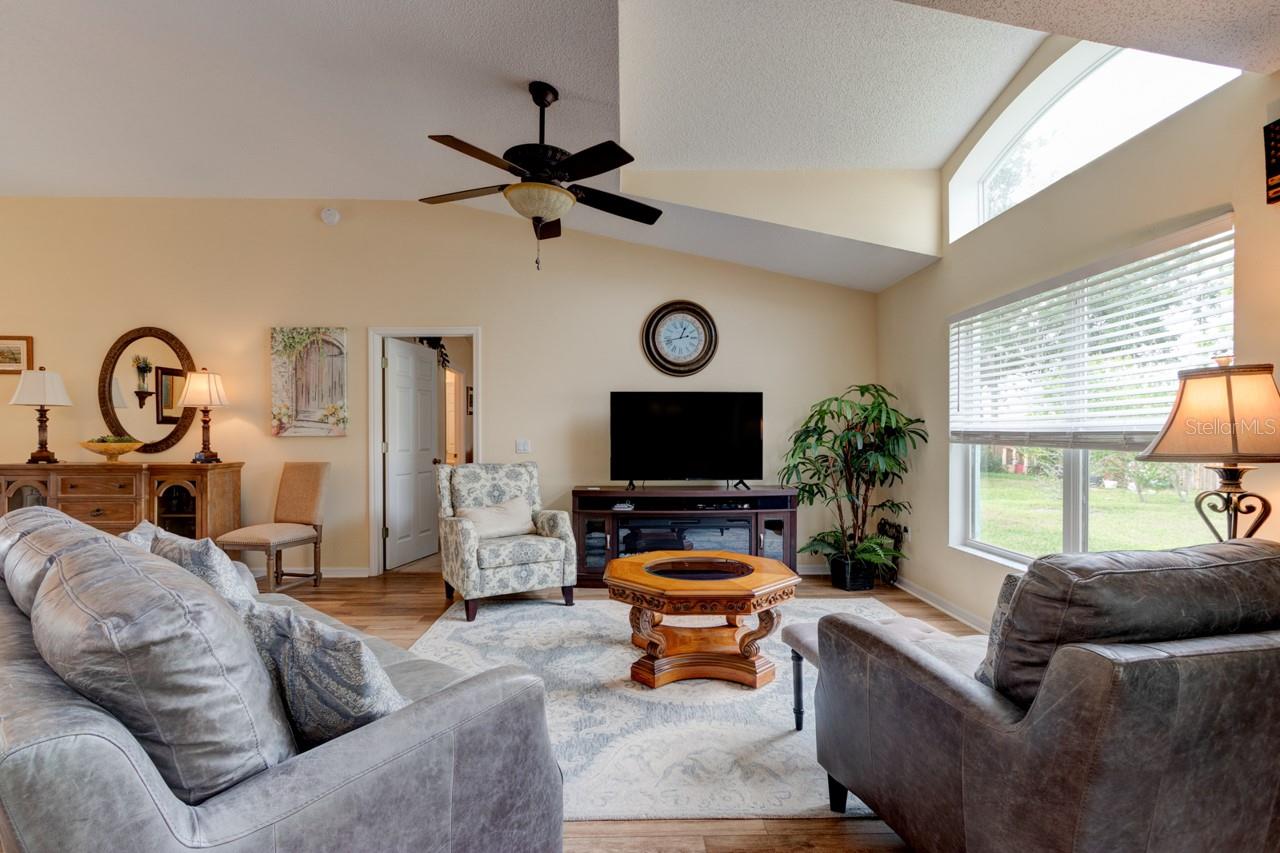 MAJESTIC OAKS PH 02 - Residential