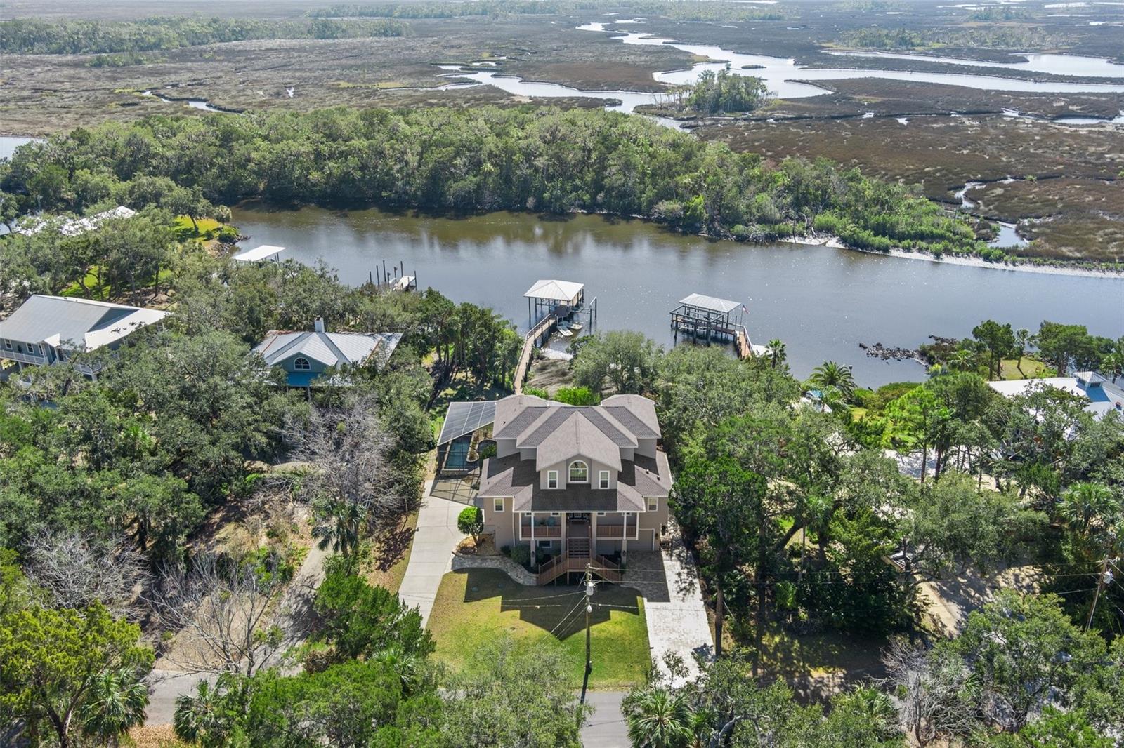 11944 W CREEKSIDE LANE