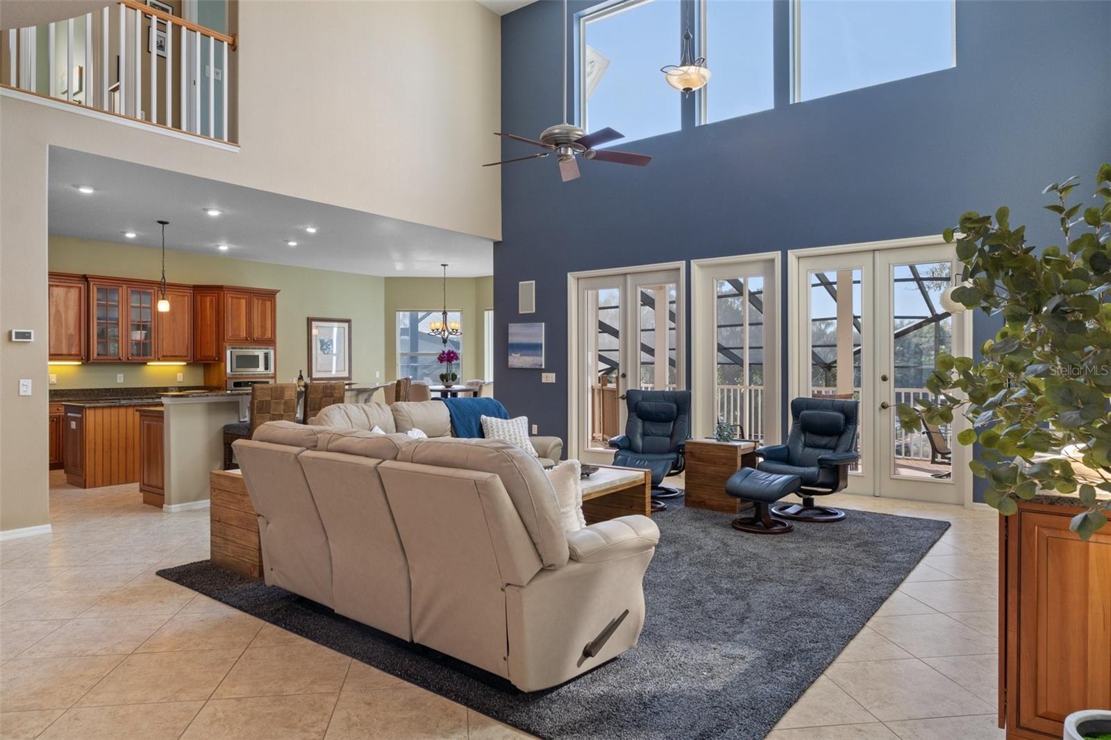 11944 W CREEKSIDE LANE