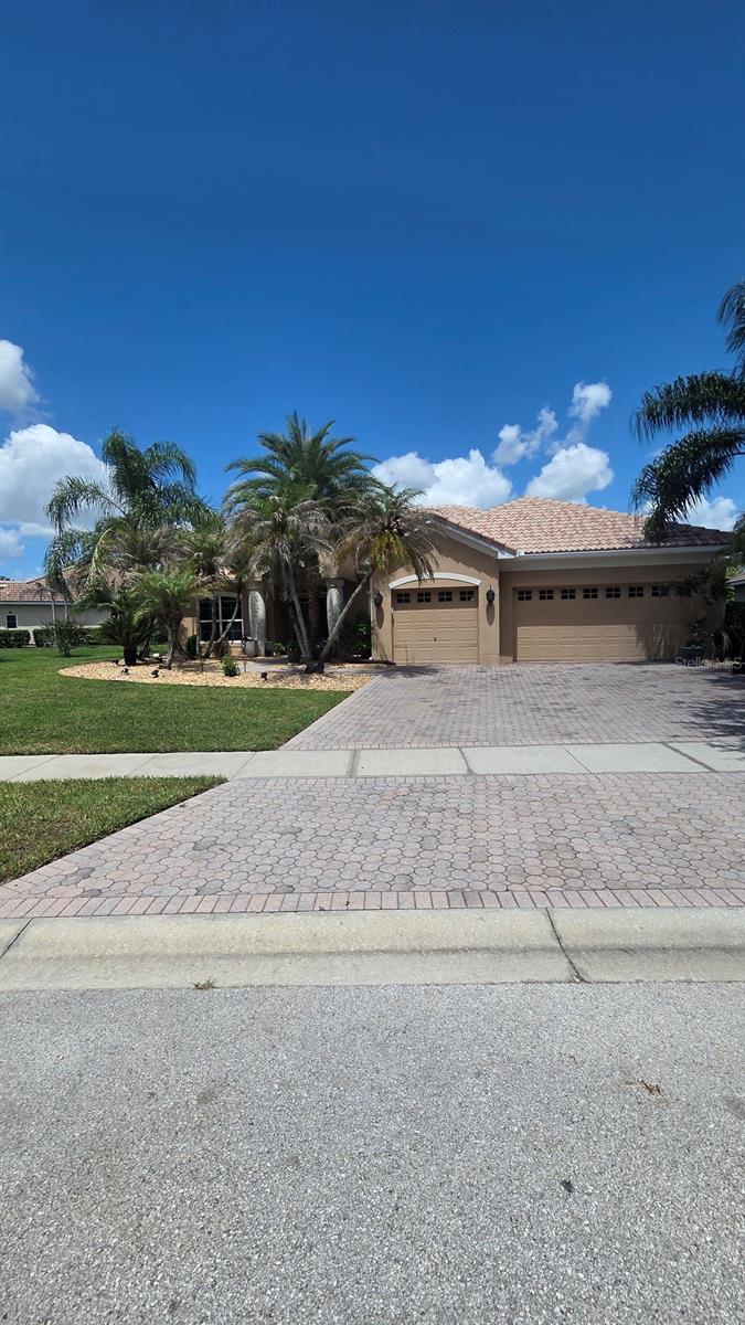 3524 SHOREWOOD DRIVE