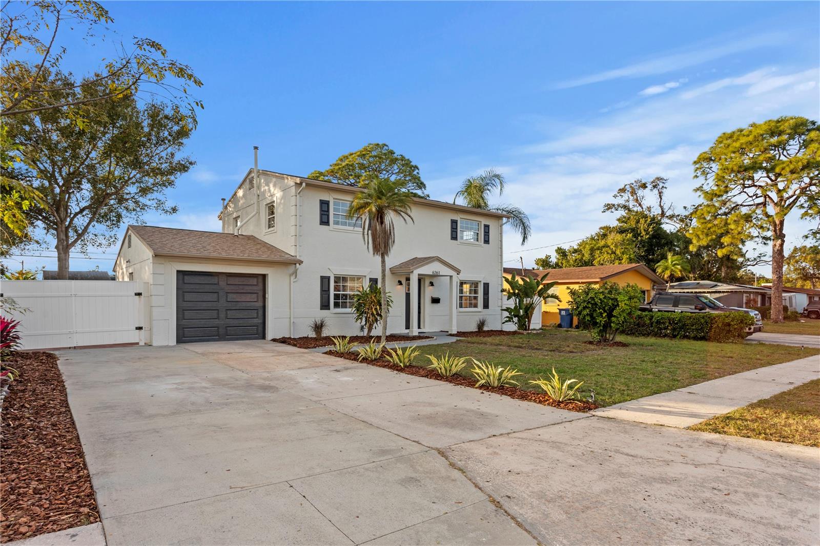 COLLEGE PARK - Residential