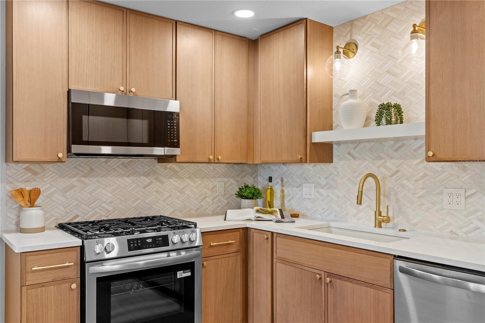 COLLEGE PARK - Residential