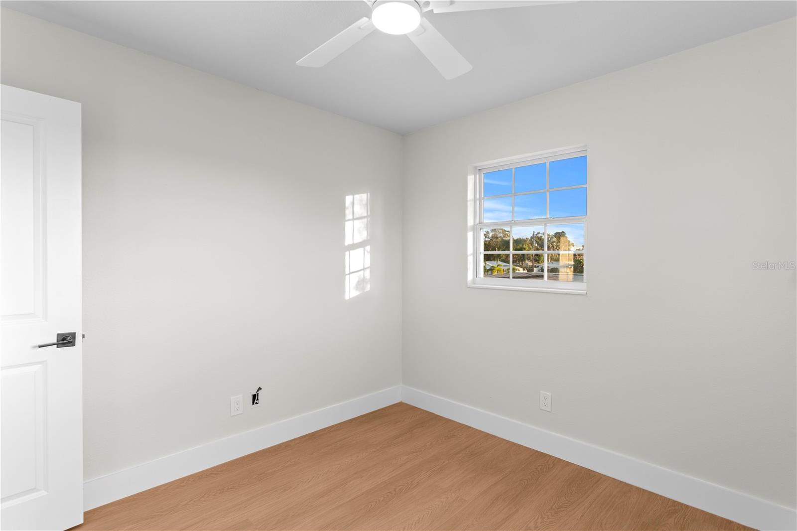 COLLEGE PARK - Residential