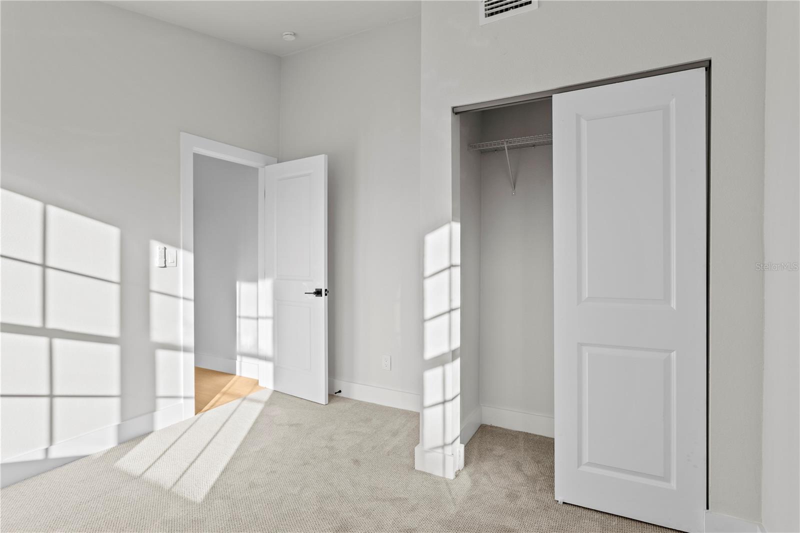 COLLEGE PARK - Residential