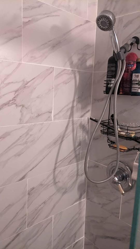 ESQUIRE LAKE ESTATES SEC 4 - Residential