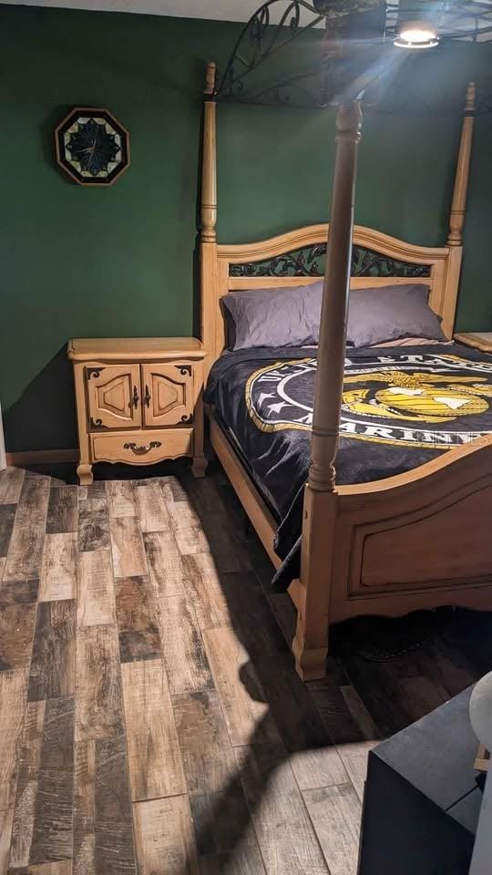 ESQUIRE LAKE ESTATES SEC 4 - Residential