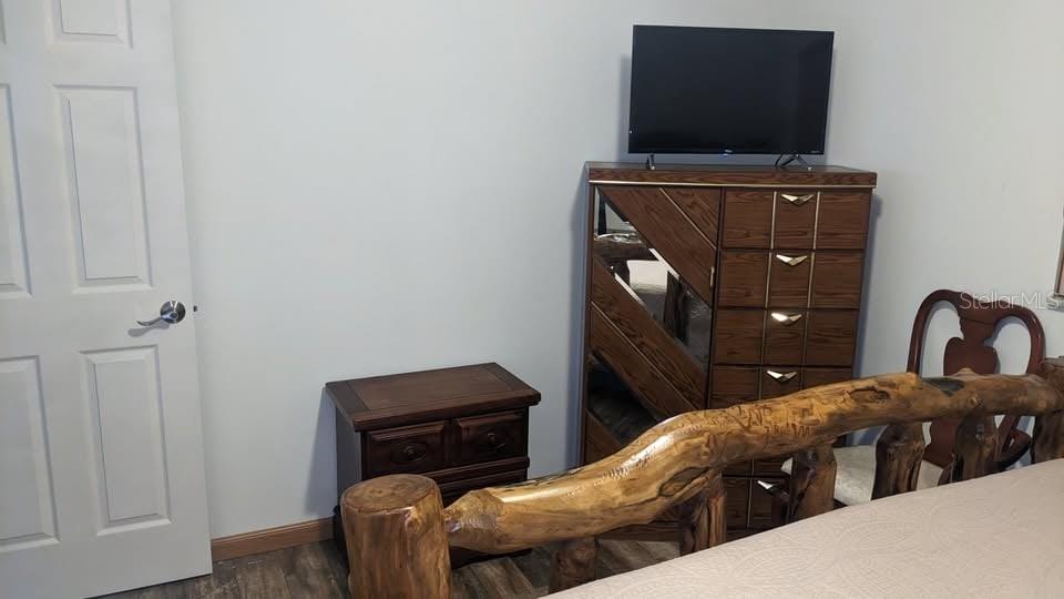 ESQUIRE LAKE ESTATES SEC 4 - Residential