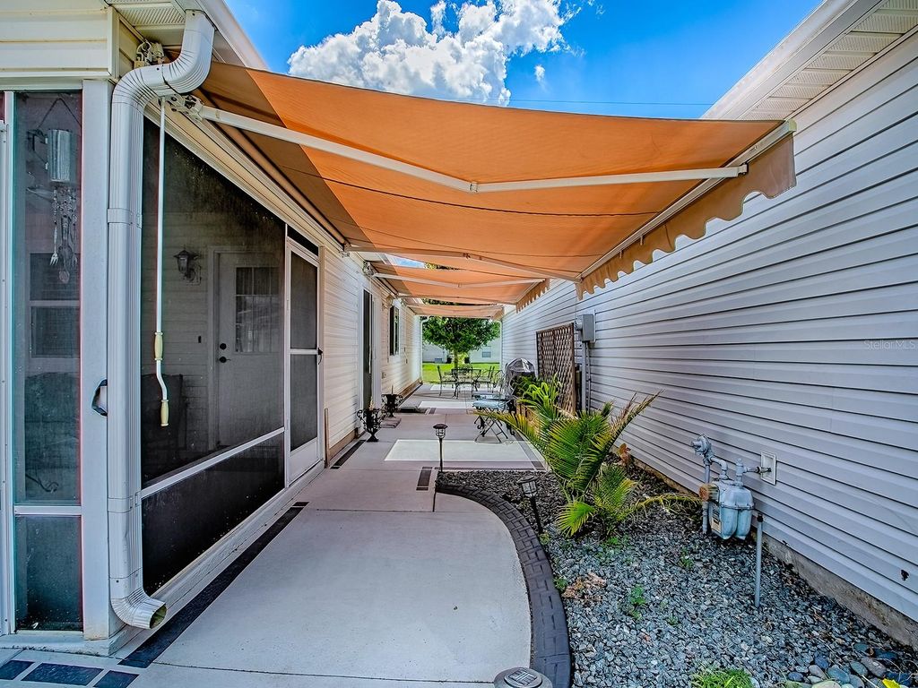 Photo of 9324 SE 173rd Hyacinth Street, The Villages, FL 32162 (MLS # G5100257)