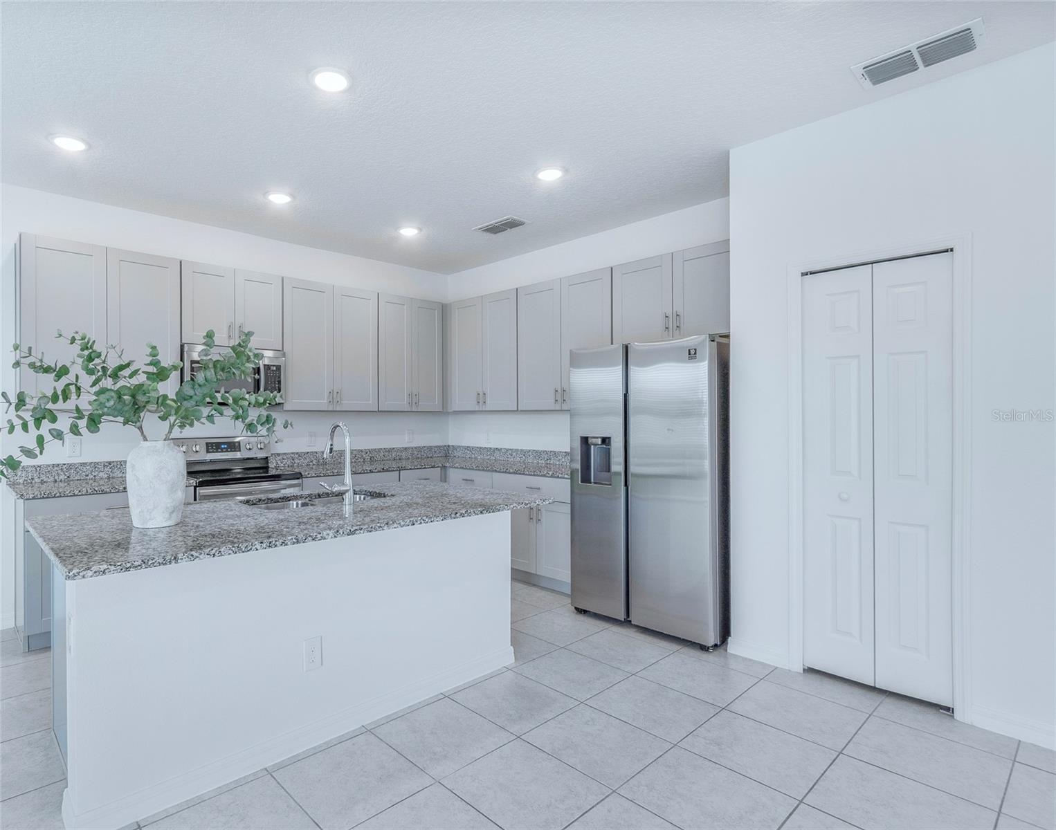 4266 WRANGLER LANE