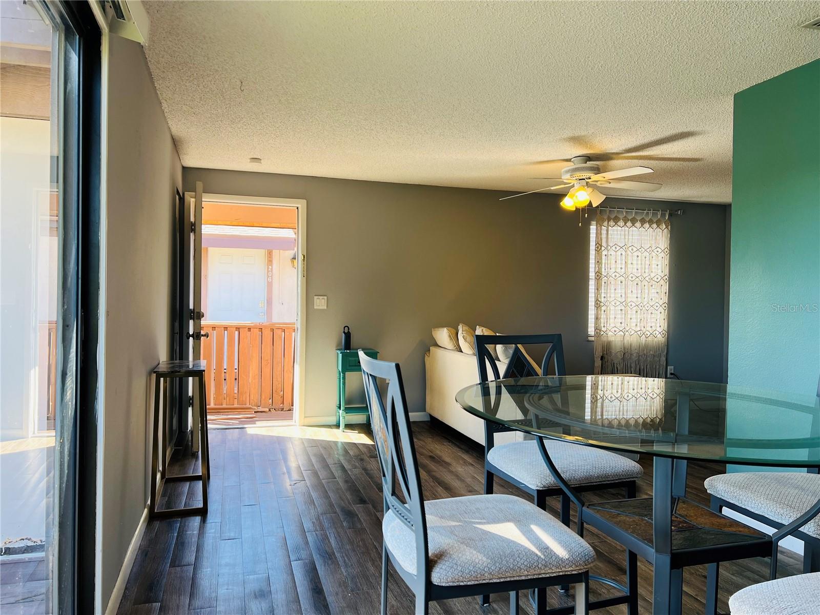 LAKE VIEW CONDO PH II - Residential