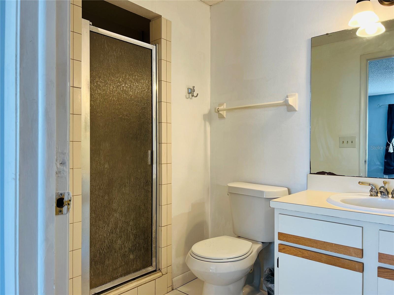 LAKE VIEW CONDO PH II - Residential