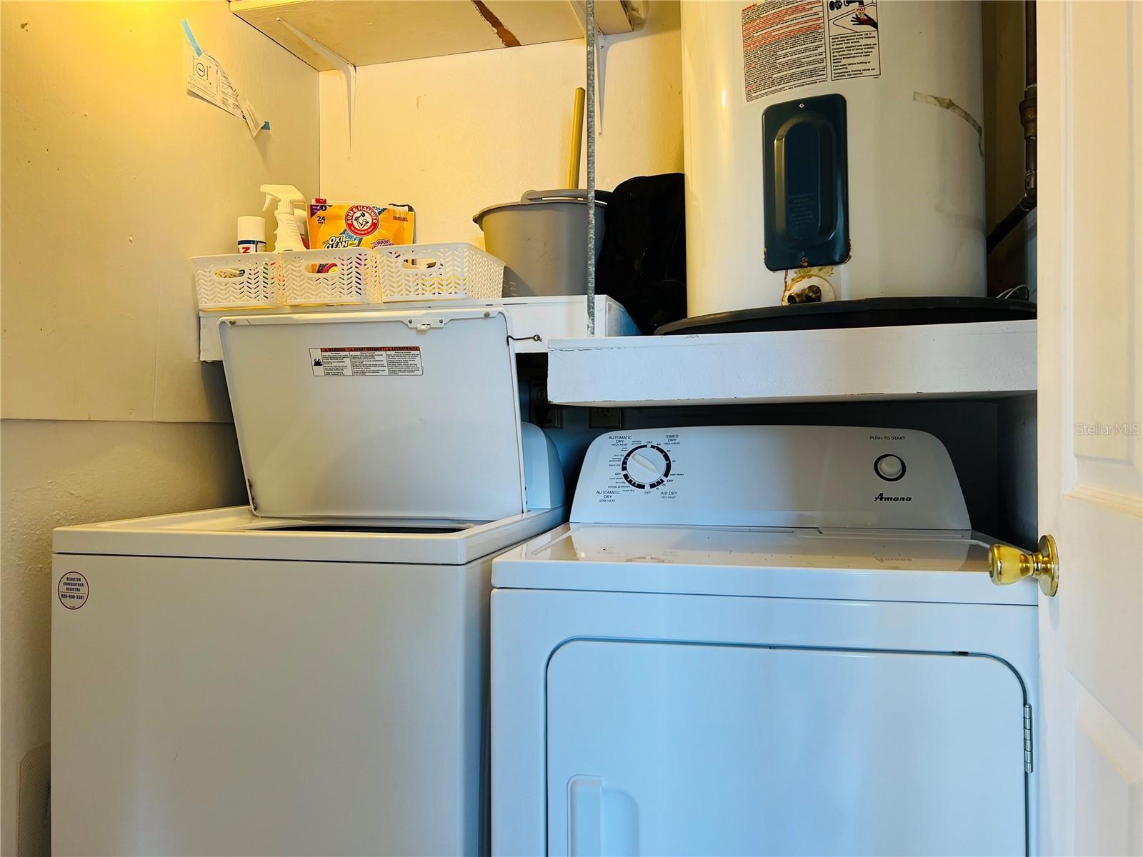 LAKE VIEW CONDO PH II - Residential