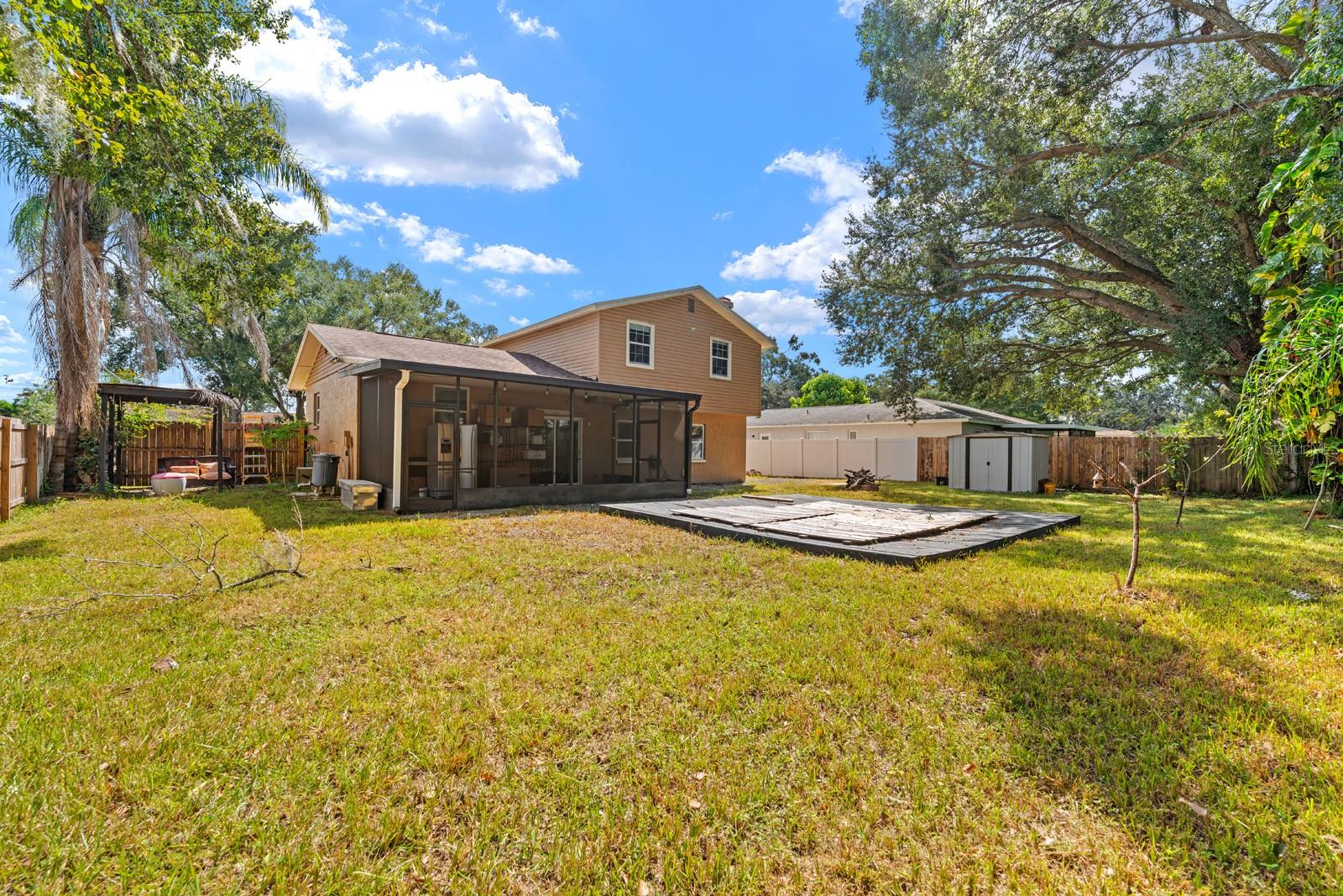 A REP OF LAS BRISAS & LAS - Residential