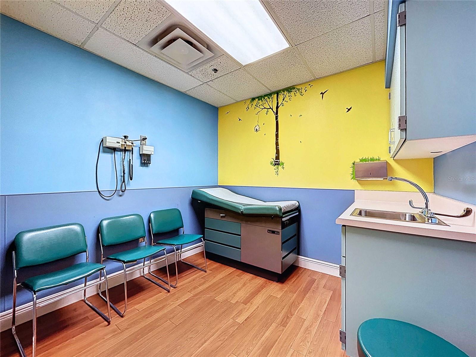 HERNANDO MEDICAL CENTER - Commercial Sale