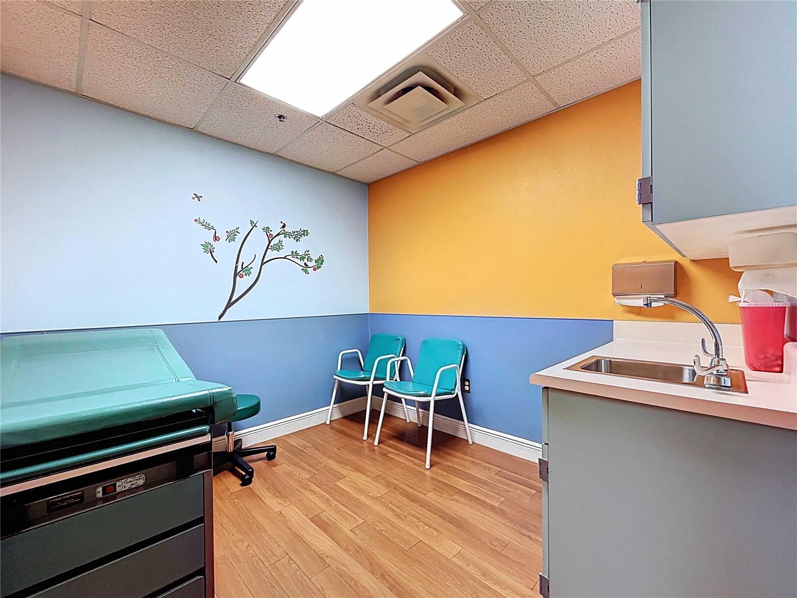 HERNANDO MEDICAL CENTER - Commercial Sale