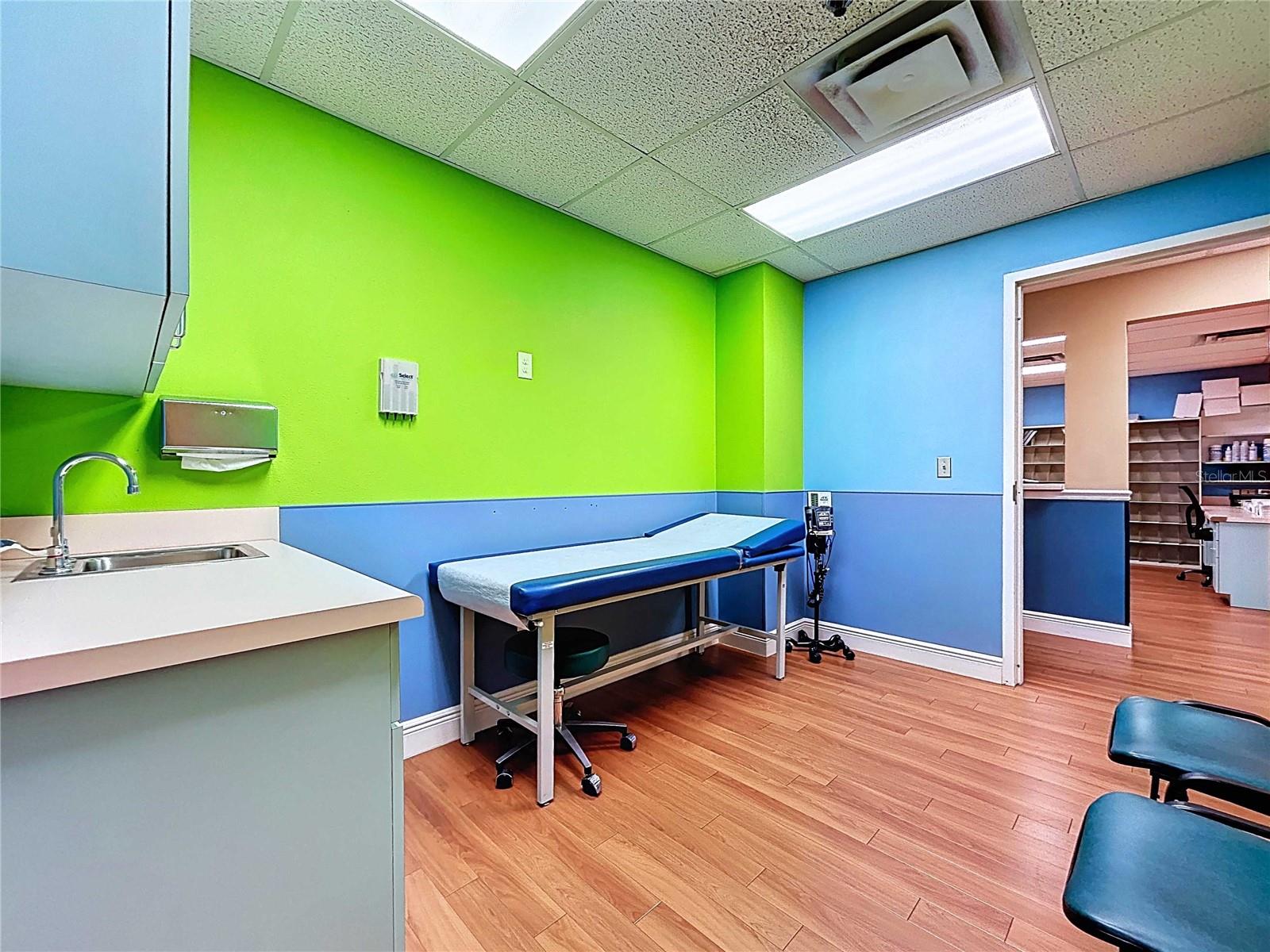 HERNANDO MEDICAL CENTER - Commercial Sale