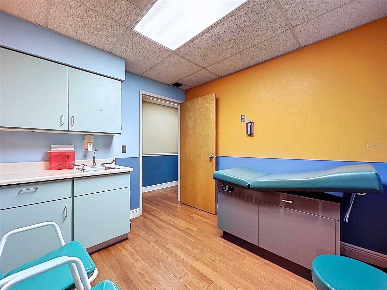 HERNANDO MEDICAL CENTER - Commercial Sale