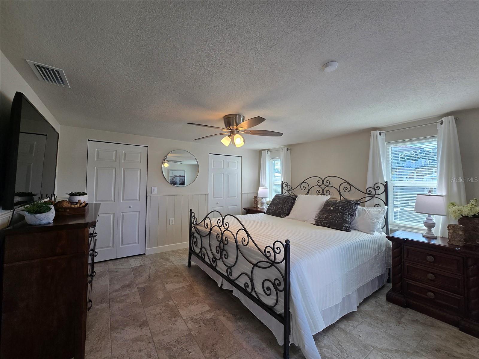 HUDSON BEACH 1ST ADD - Residential Lease