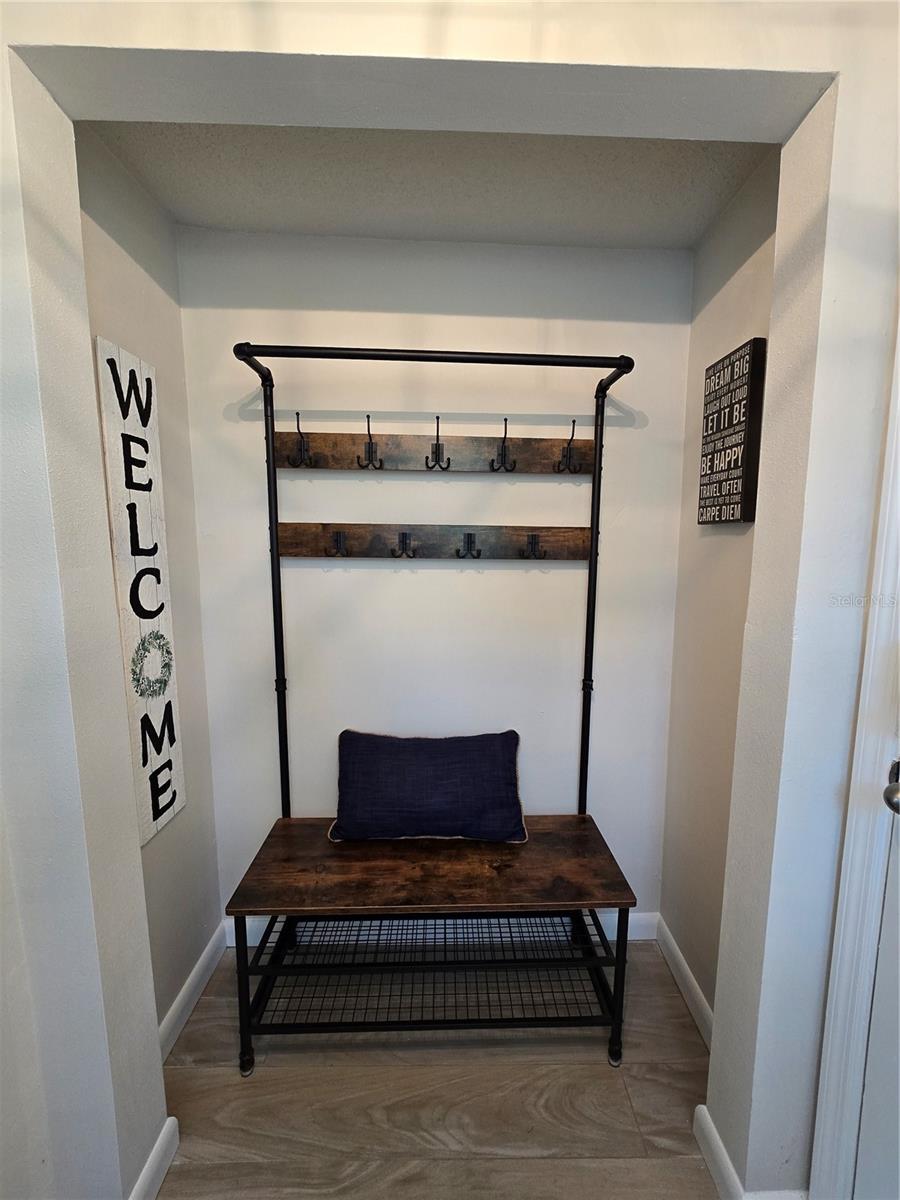 HUDSON BEACH 1ST ADD - Residential Lease