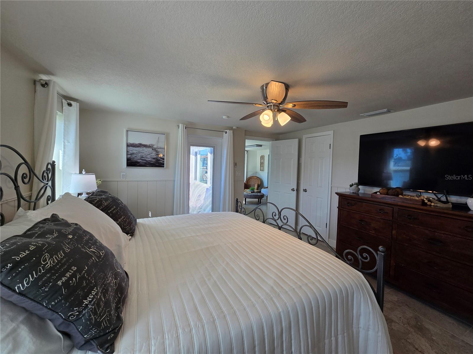 HUDSON BEACH 1ST ADD - Residential Lease