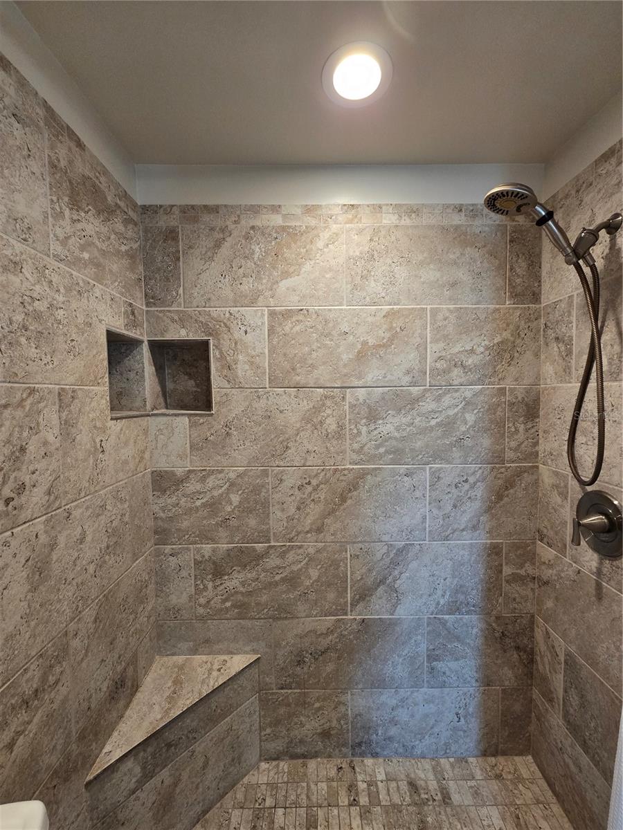 HUDSON BEACH 1ST ADD - Residential Lease