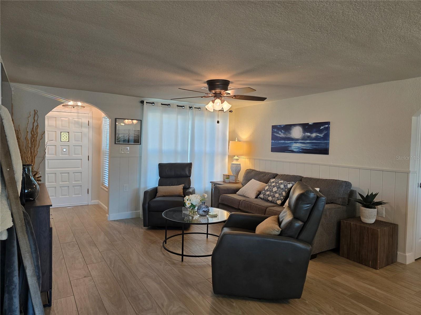 HUDSON BEACH 1ST ADD - Residential Lease