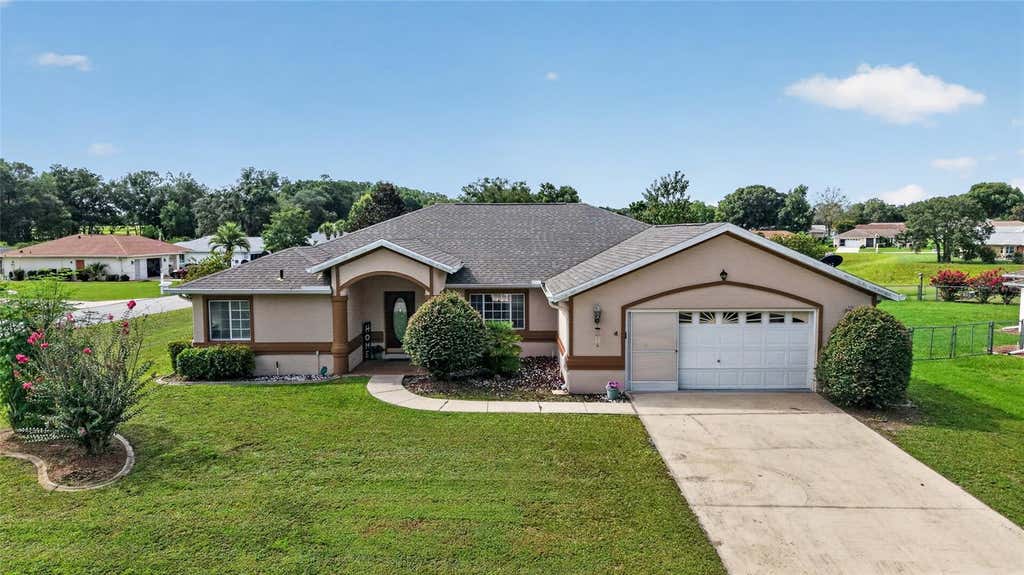 Photo of 10121 SW 61st Terrace Road, Ocala, FL 34476 (MLS # OM728434)