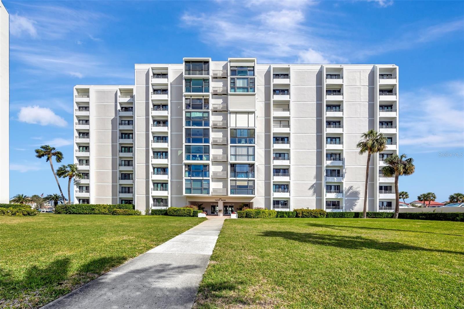 851 BAYWAY BOULEVARD 904