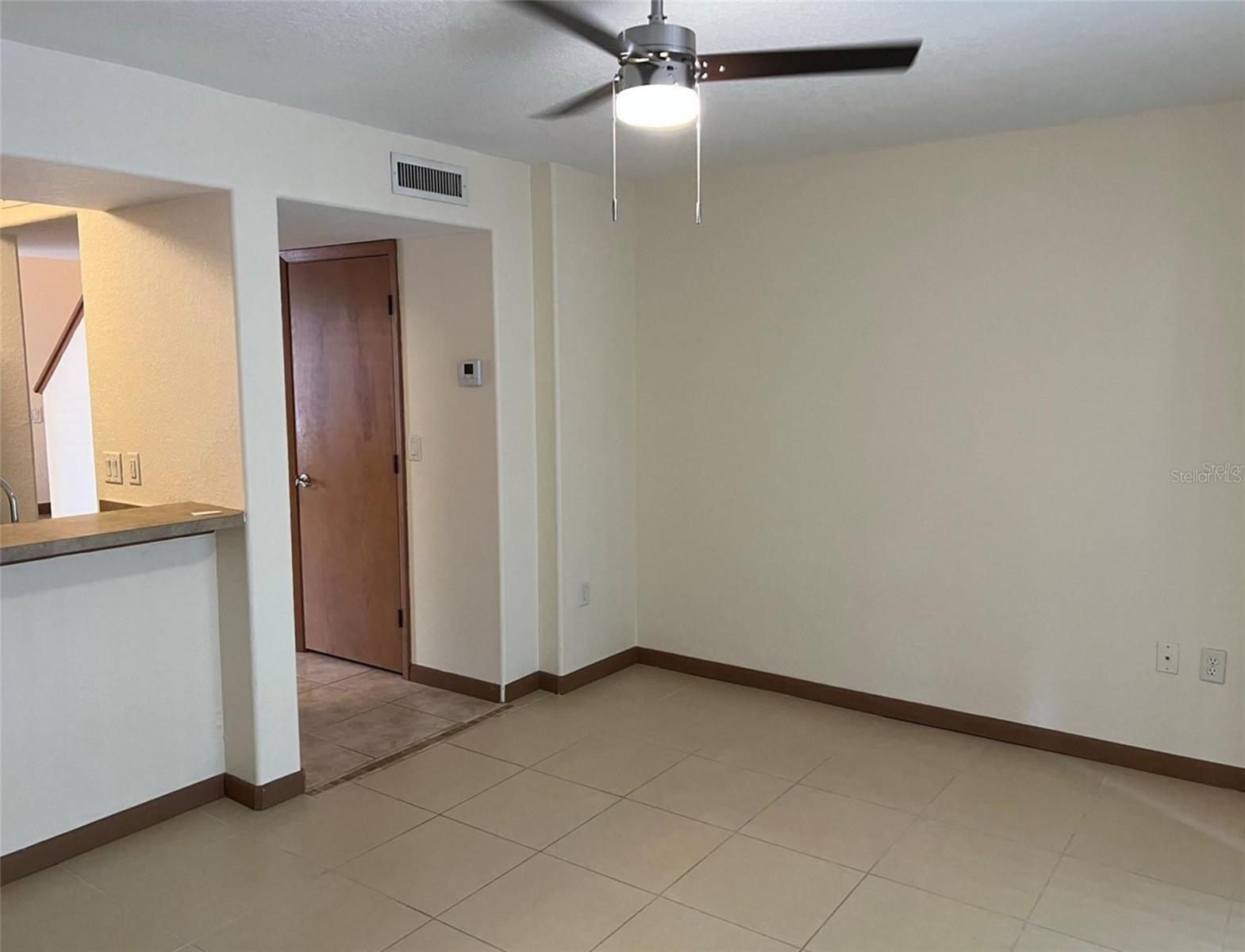 GRAND OAKS - Residential Lease