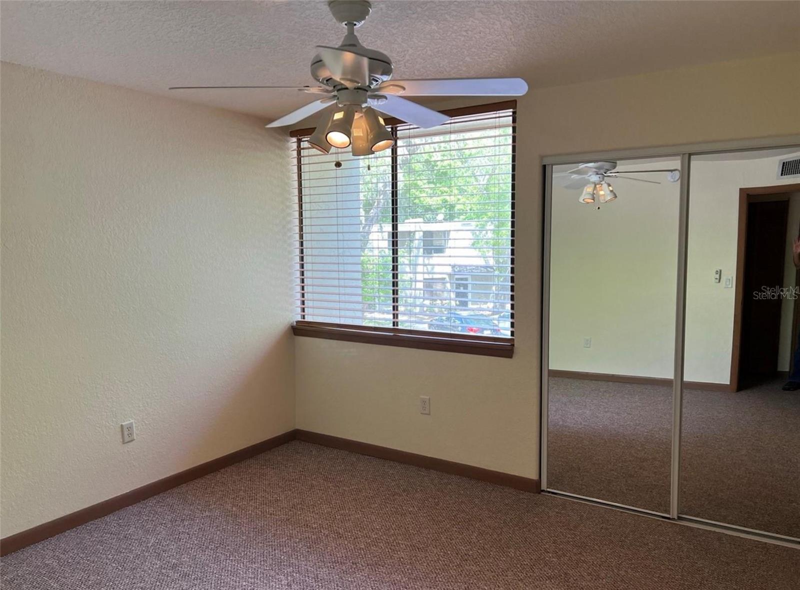 GRAND OAKS - Residential Lease