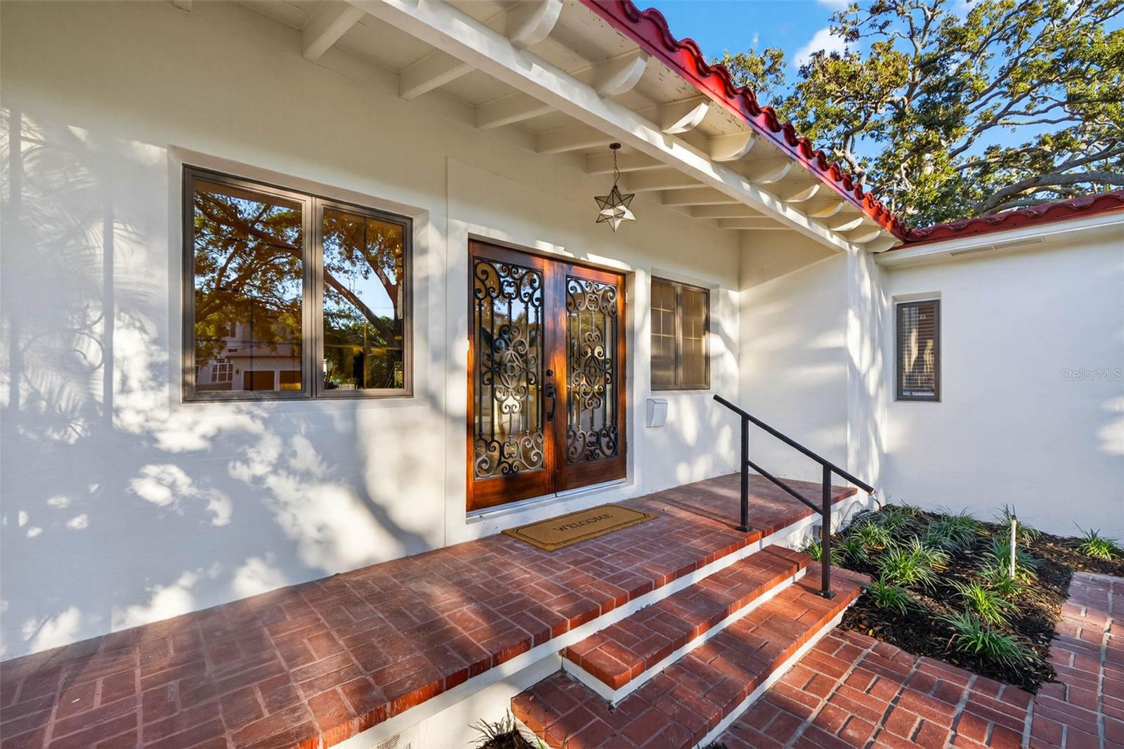 SNELL ISLE BRIGHTWATERS SEC 2 - Residential