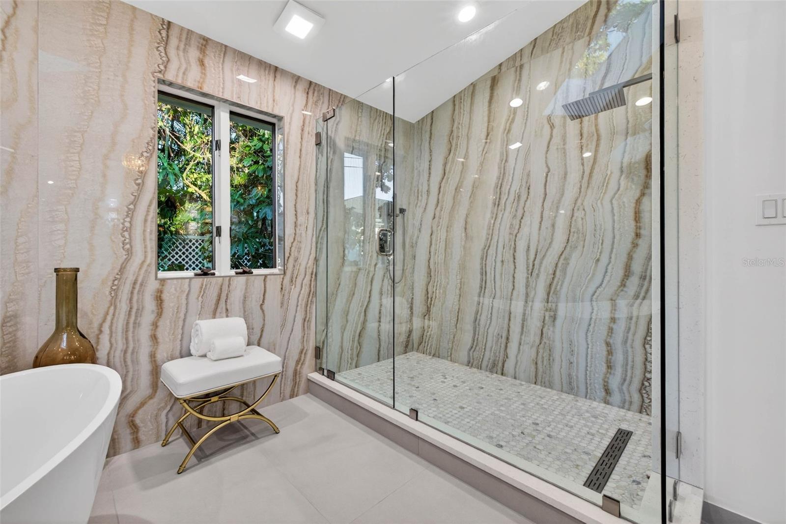 SNELL ISLE BRIGHTWATERS SEC 2 - Residential