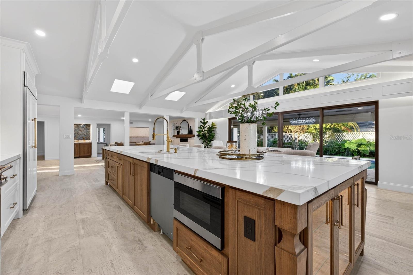 SNELL ISLE BRIGHTWATERS SEC 2 - Residential