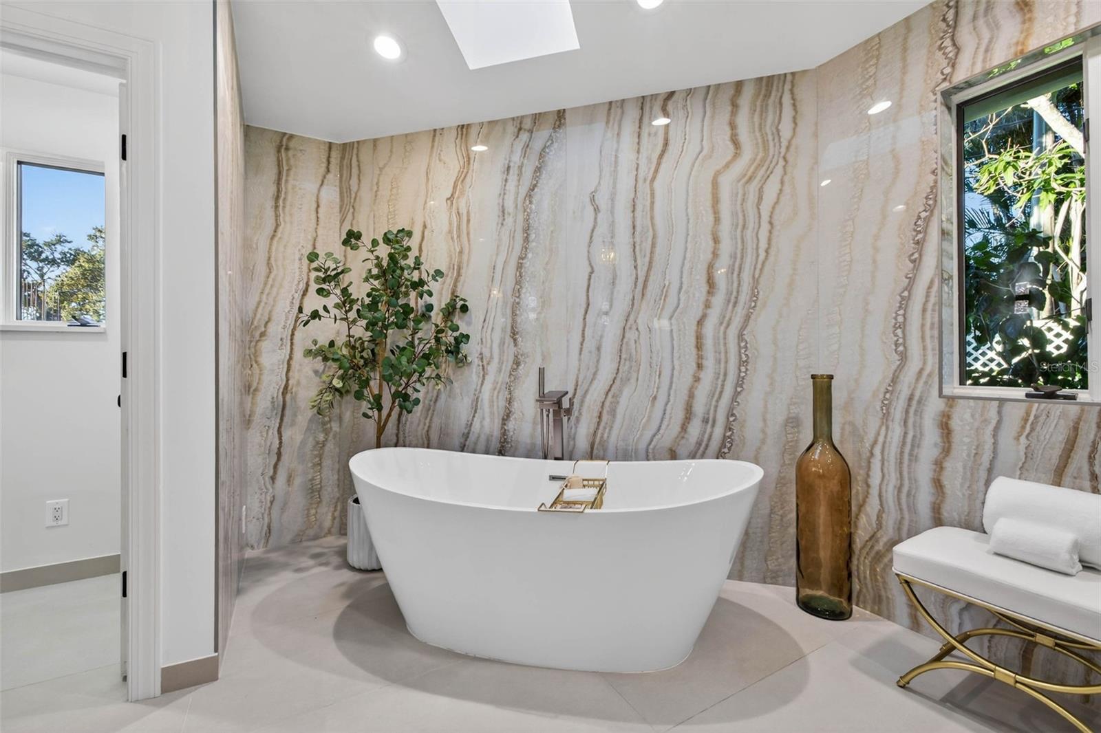 SNELL ISLE BRIGHTWATERS SEC 2 - Residential