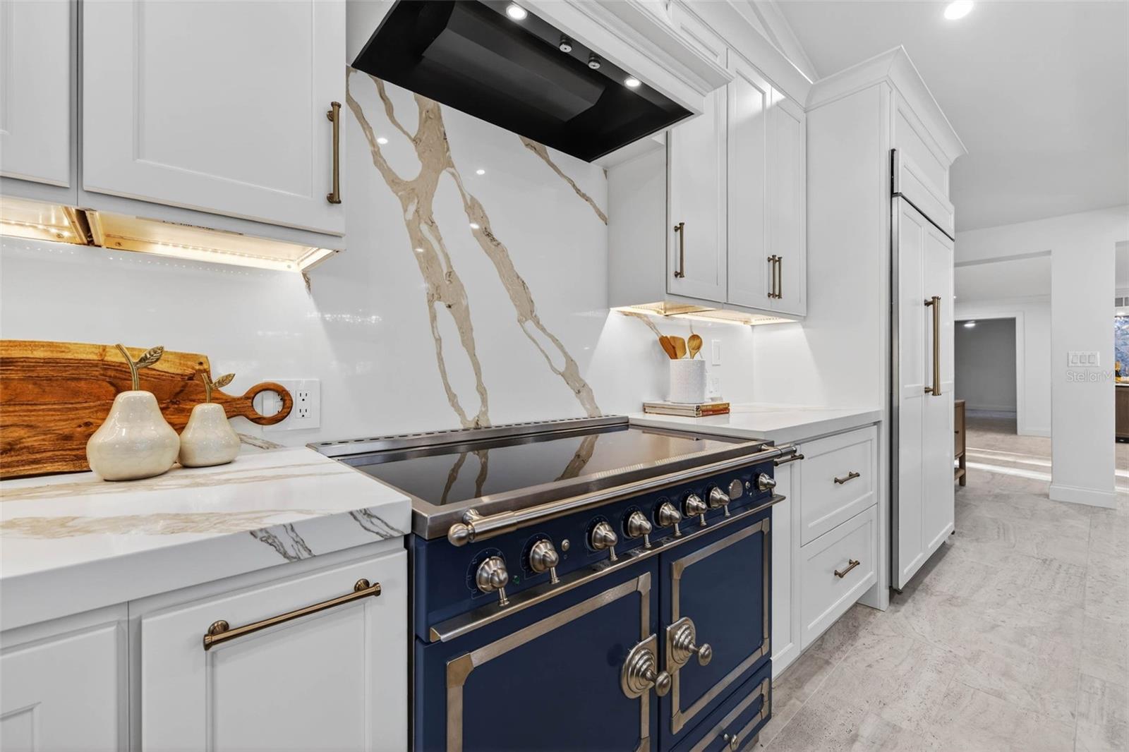 SNELL ISLE BRIGHTWATERS SEC 2 - Residential