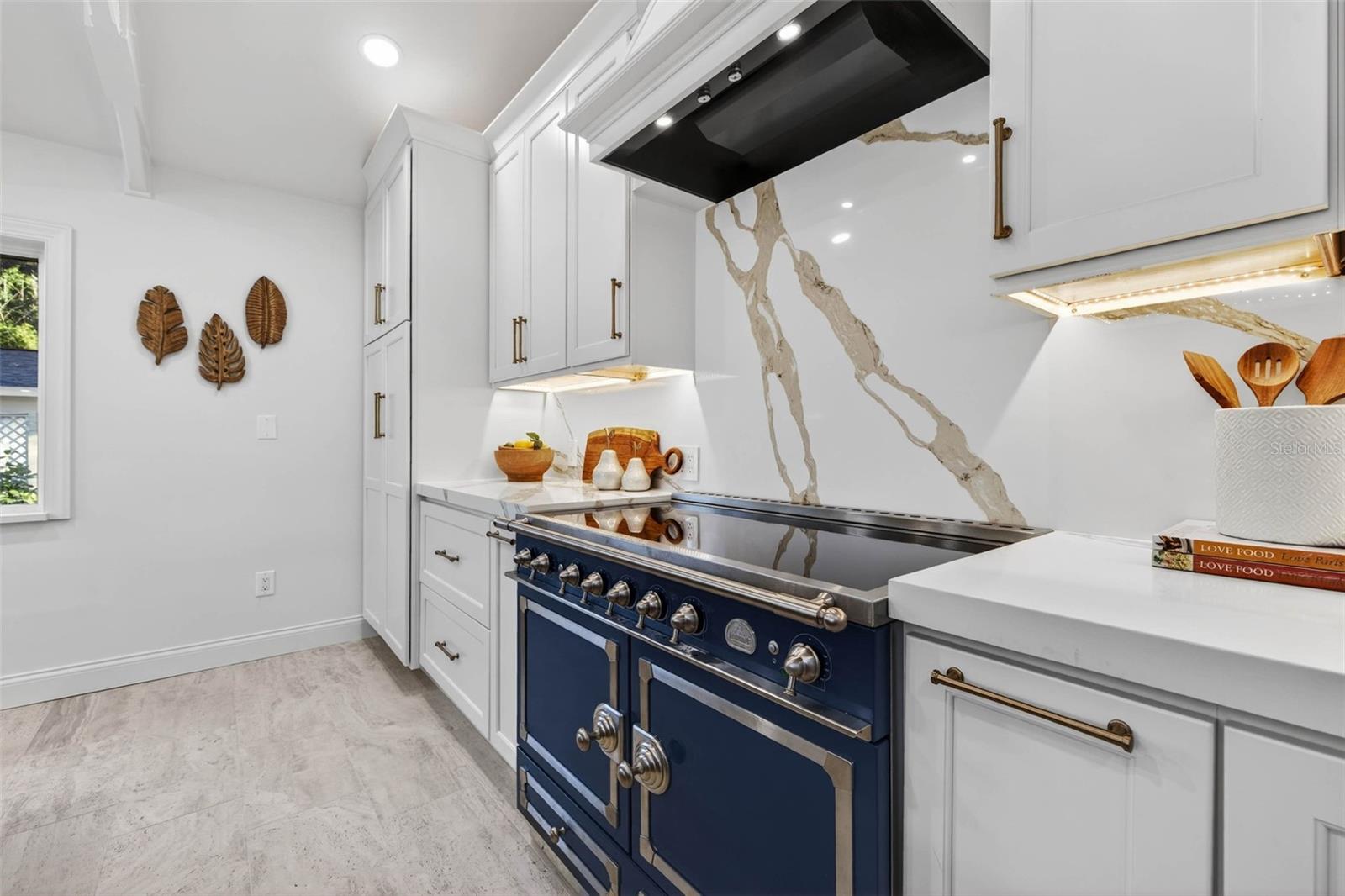 SNELL ISLE BRIGHTWATERS SEC 2 - Residential