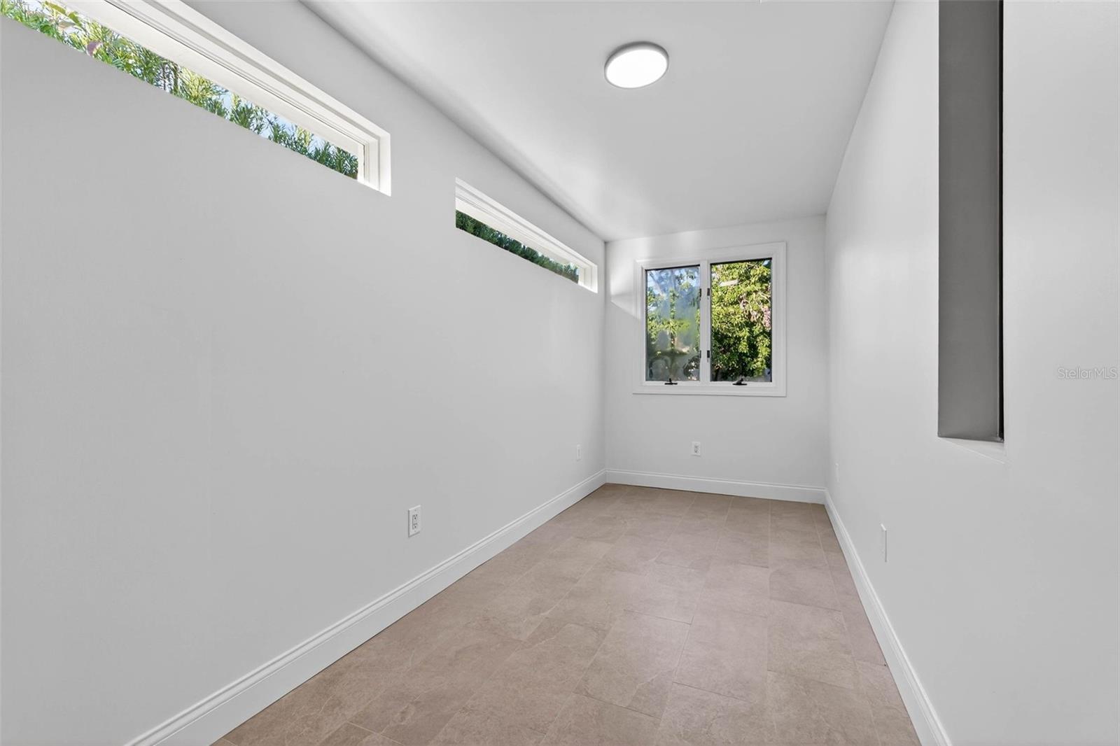 SNELL ISLE BRIGHTWATERS SEC 2 - Residential