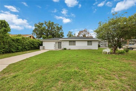 Photo of 238 Avenue F SE, Winter Haven, FL 33880 (MLS # L4962934)