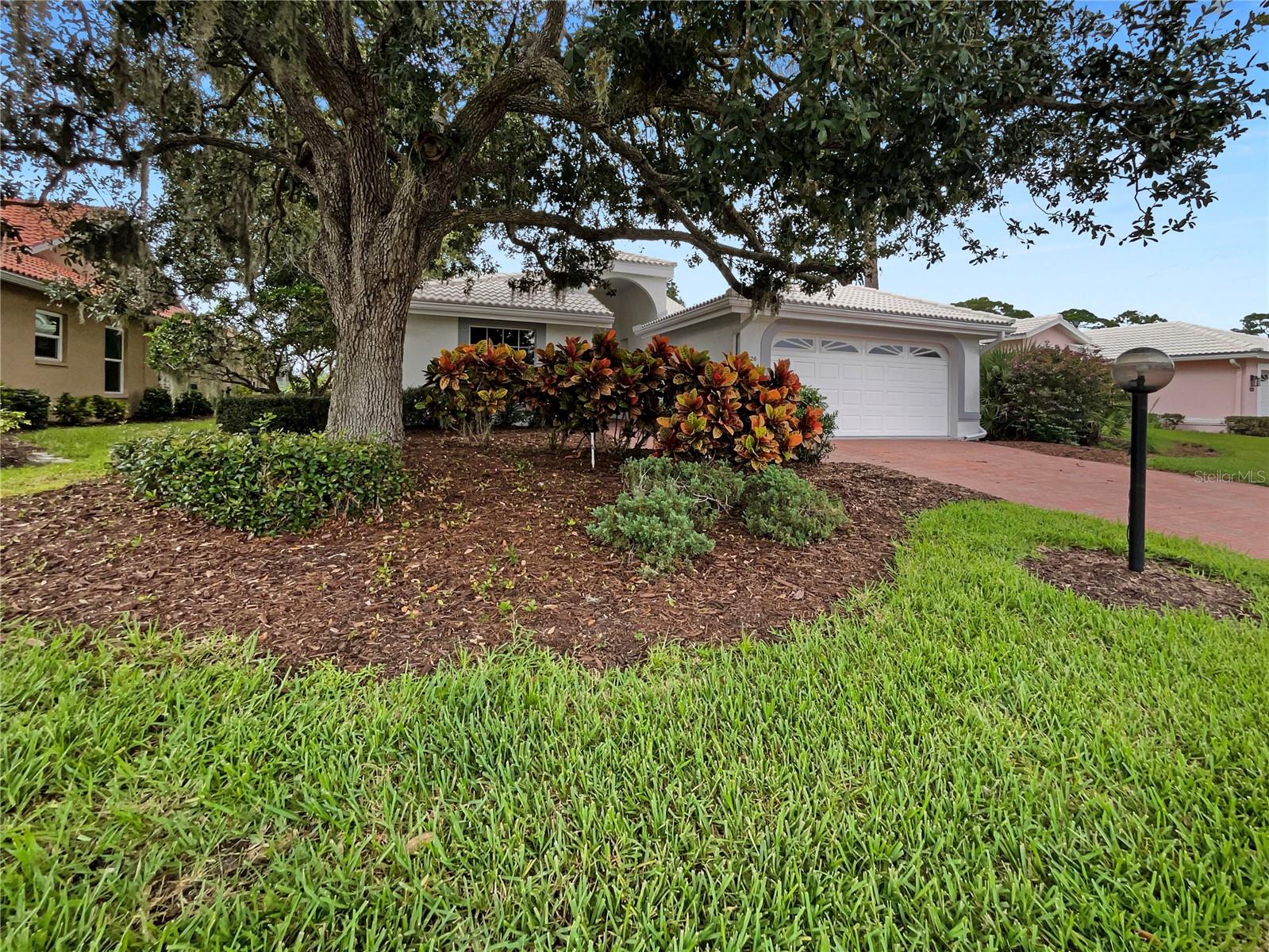 FAIRWAY LAKES AT PALM AIRE - Residential