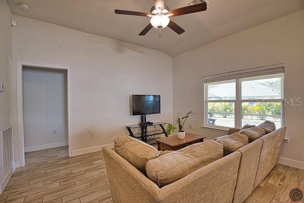 PORT CHARLOTTE SUB 33 - Residential